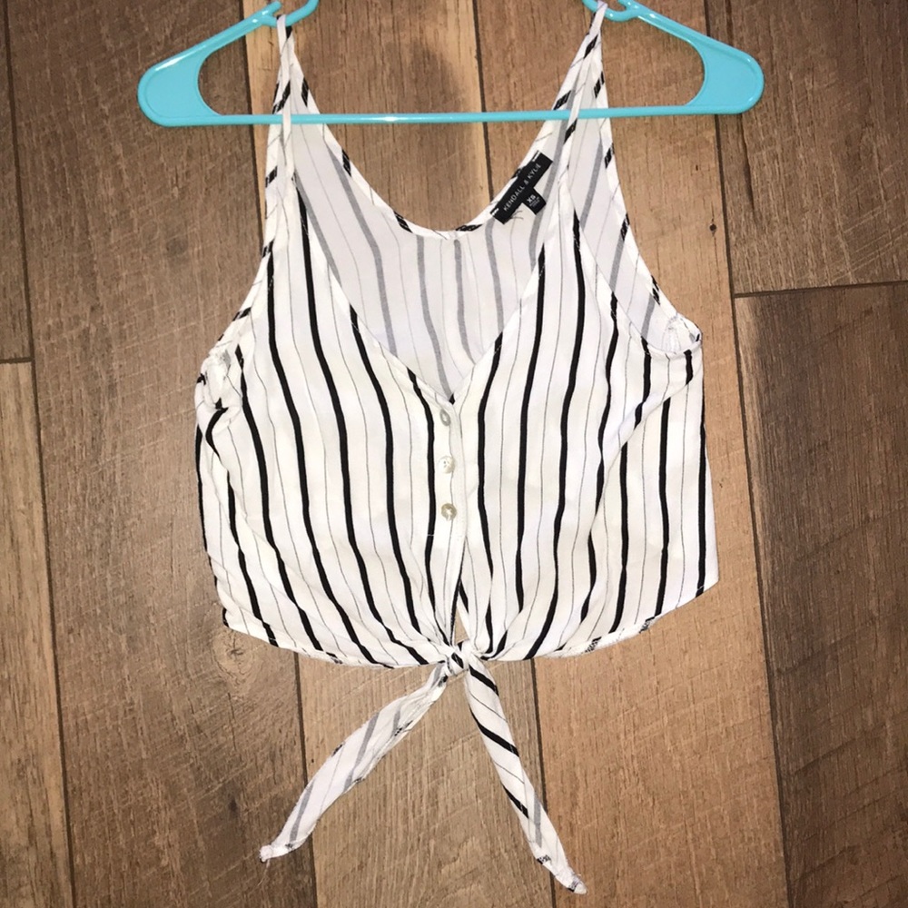 Kendall & Kylie crop tank